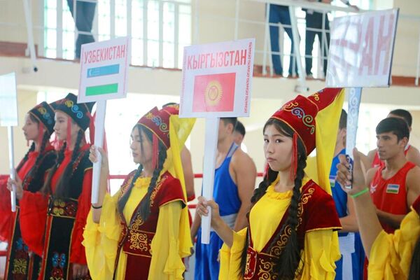 Ош шаарында бокс боюнча XI эл аралык турнир башталды - Sputnik Кыргызстан