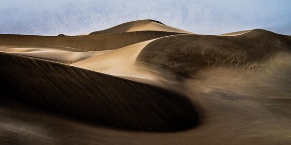 &quot;Дюна: буря восходящего ветра&quot; — кадр американского фотографа Эллиота Макгаккена - Sputnik Кыргызстан