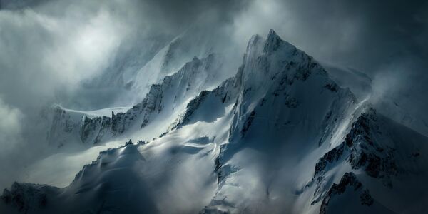 Снимок &quot;Зимние горы&quot; австралийца Крейга Макгоуэна - Sputnik Кыргызстан