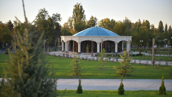 Бишкектеги кыргыз-азербайжан достук сейил багы - Sputnik Кыргызстан