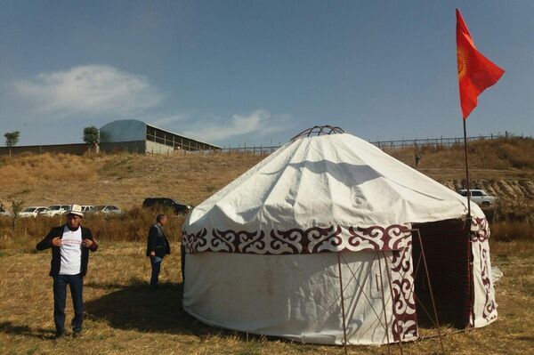 Они не возражают против того, чтобы Узбекистан пользовался водой из Кемпир-Абада, но против передачи земель под водохранилищем - Sputnik Кыргызстан