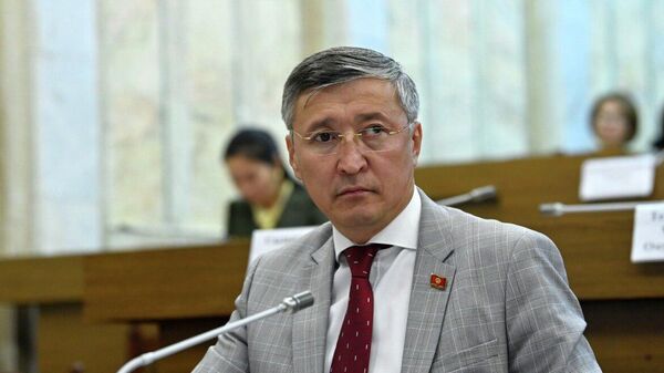 Вице-спикер Нурланбек Азыгалиев. Архивное фото  - Sputnik Кыргызстан
