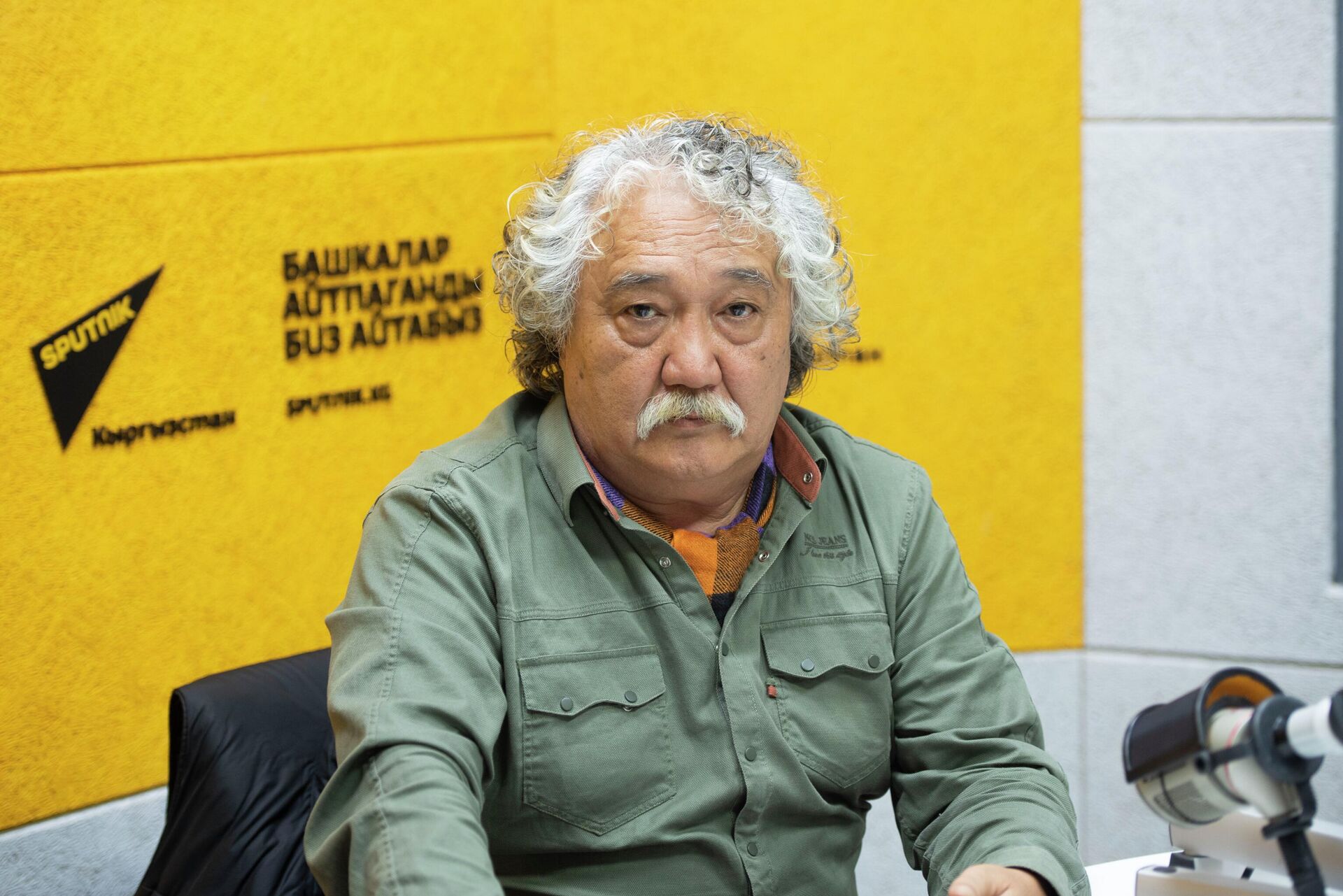 Политолог Бакыт Бакетаев - Sputnik Кыргызстан, 1920, 07.11.2025