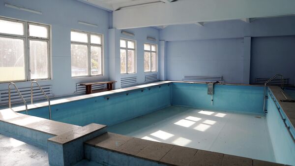 Ремонт бассейна для детей и взрослых на базе детско-юношеской спортивной школы в Канте - Sputnik Кыргызстан