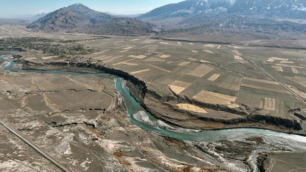 В Кыргызстане дан старт строительству Куланакской ГЭС (Нарынская область). Общая стоимость проекта — 124 миллиона долларов. - Sputnik Кыргызстан