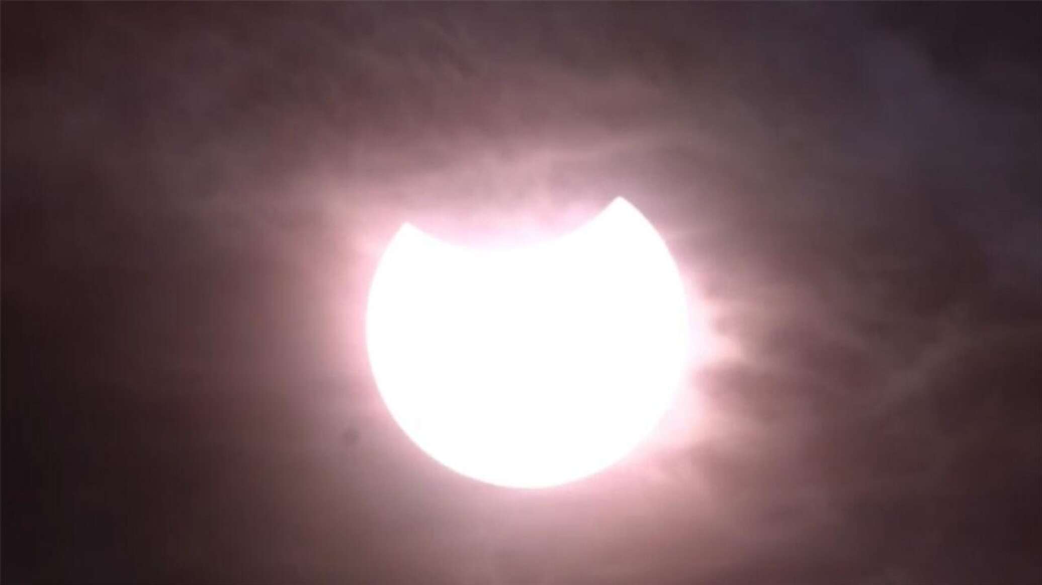 Затмения 1985. Затмения 1985. Затмения 1985. Затмение фильм 1985 смотреть онлайн. Лунное затмение 1999.