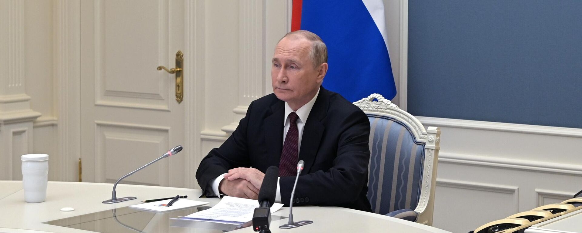 Президент РФ В. Путин провёл тренировку стратегических сил сдерживания - Sputnik Кыргызстан, 1920, 26.10.2022
