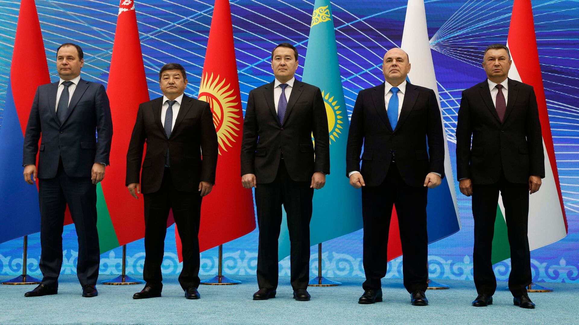 Участники заседания Совета глав правительств СНГ в Астане - Sputnik Кыргызстан, 1920, 28.10.2022
