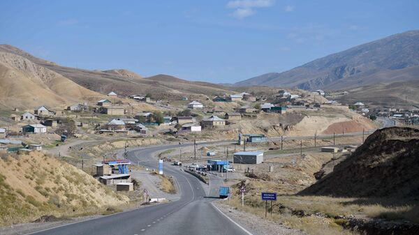 Баткен облусундагы Максат айылы. Архив - Sputnik Кыргызстан