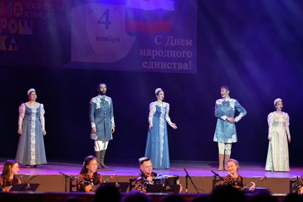 Он состоялся в Кыргызской национальной филармонии имени Т. Сатылганова - Sputnik Кыргызстан