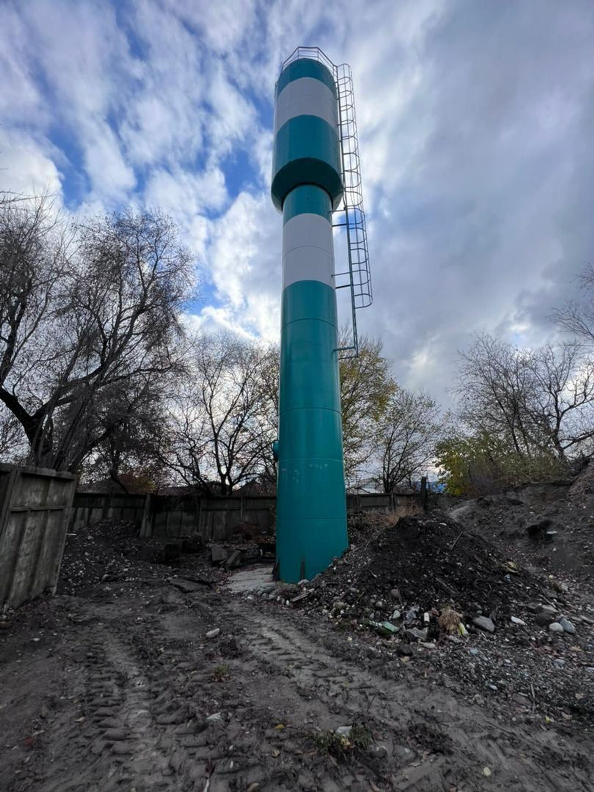 Новую водонапорную башню построили в Аламудунском районе - Sputnik Кыргызстан, 1920, 10.11.2022