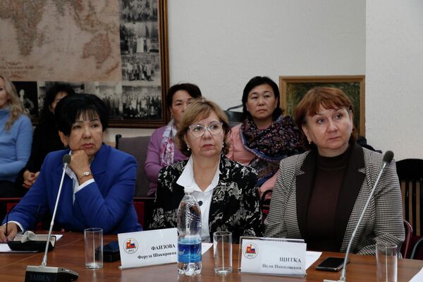 В работе форума участвуют шесть докторов и пять кандидатов наук РГГУ - Sputnik Кыргызстан
