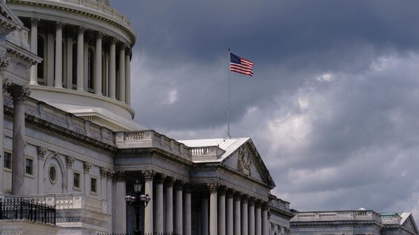 Здание Капитолия США в Вашингтоне - Sputnik Кыргызстан