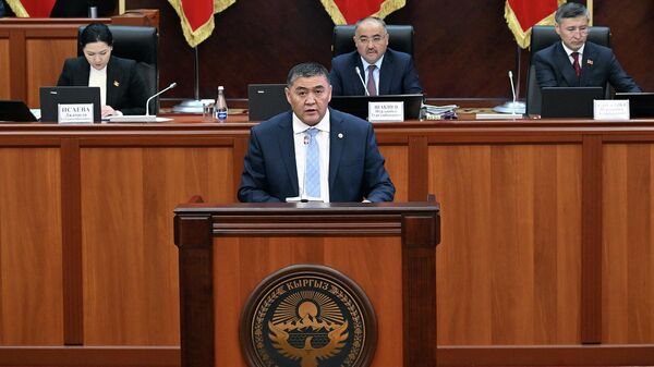 Глава ГКНБ Камчыбек Ташиев на заседании в Жогорку Кенеше - Sputnik Кыргызстан