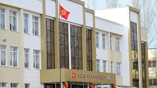 Открытие новой школы в микрорайоне Тунгуч в Бишкеке - Sputnik Кыргызстан
