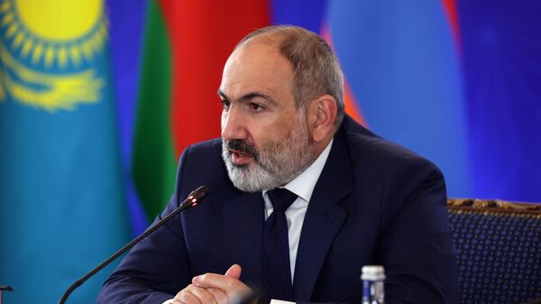 Премьер-министр Армении Никол Пашинян на сессии Совета коллективной безопасности ОДКБ - Sputnik Кыргызстан