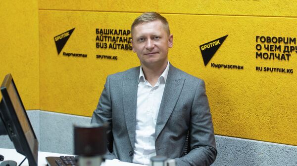 Начальник отдела продаж страховой компании Кыргызстан Максим Кувшинов. Архивное фото - Sputnik Кыргызстан