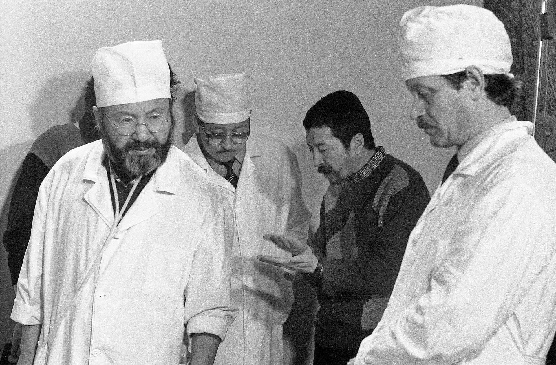 Актер театра и кино, Народный артист СССР Советбек Джумадылов - Sputnik Кыргызстан, 1920, 14.05.2025