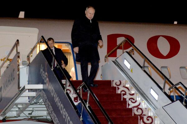 Сегодня прибыли президент России Владимир Путин... - Sputnik Кыргызстан