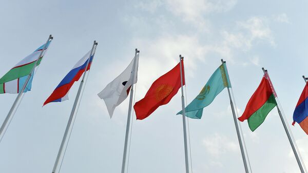 Флаги стран-участниц ЕАЭС. Архивное фото - Sputnik Кыргызстан