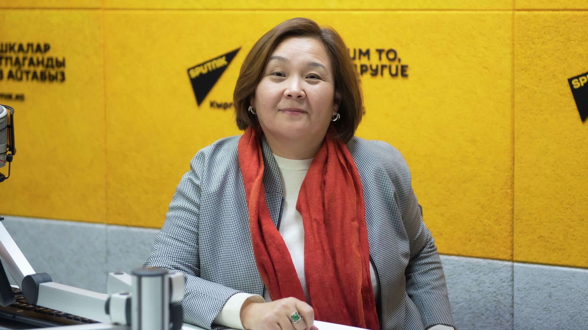 Айтматовед Разия Сырдыбаева  - Sputnik Кыргызстан, 1920, 12.12.2022