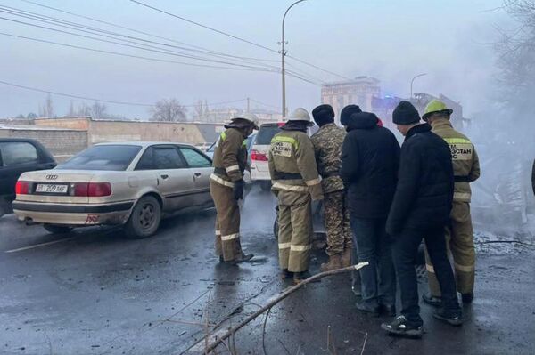 Пожар потушили, пострадавших нет - Sputnik Кыргызстан