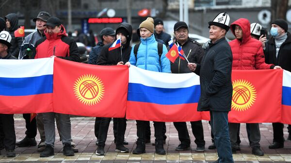 Участники митинга в поддержку России в Бишкеке. Архивное фото - Sputnik Кыргызстан