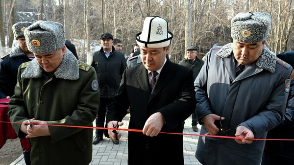 Открытие новой казармы для военнослужащих Внутренних войск МВД в Бишкеке - Sputnik Кыргызстан