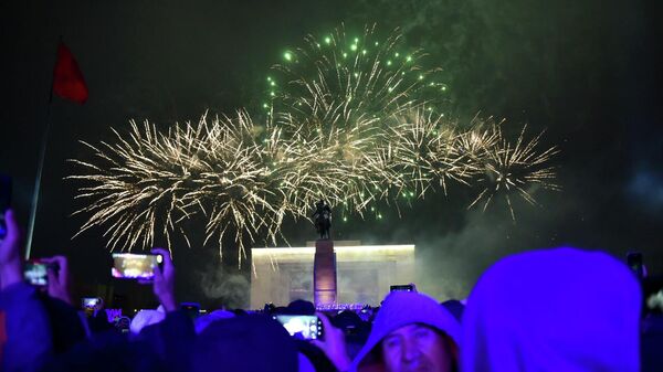 Новогодний концерт на площади Ала-Тоо в Бишкеке - Sputnik Кыргызстан
