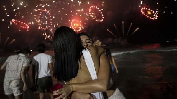 Празднование Нового 2023 года на пляже в Рио-де-Жанейро  - Sputnik Кыргызстан