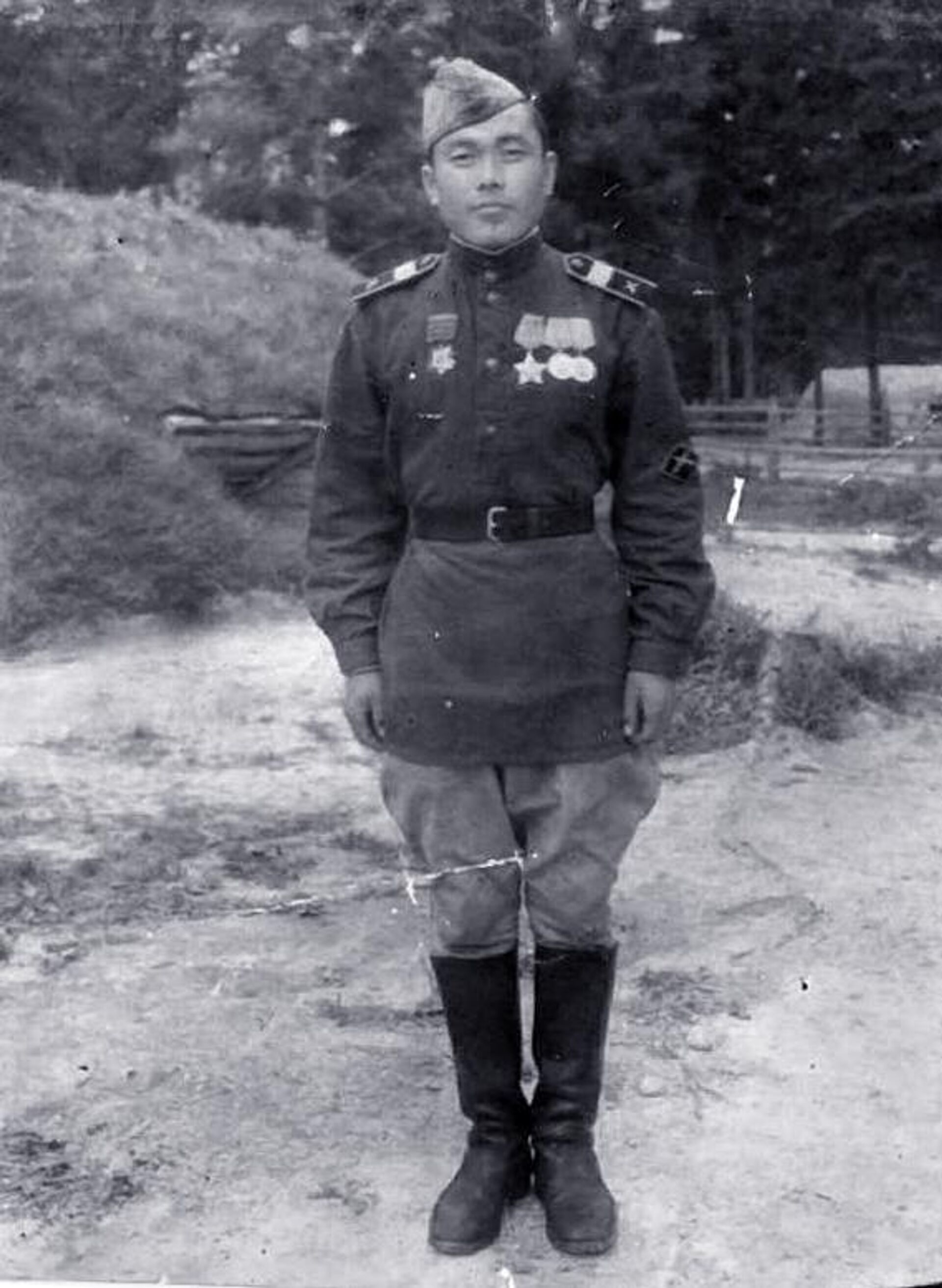 Ветеран войны Алымбек Айдаралиев  - Sputnik Кыргызстан, 1920, 01.01.2023