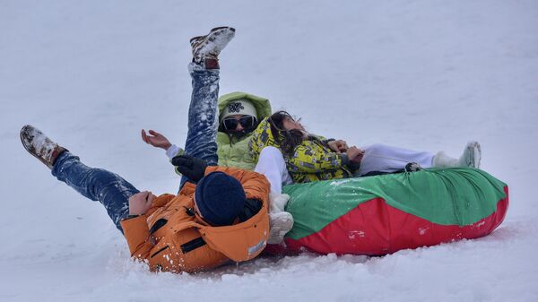 Тюбинг в пригороде Бишкека - Sputnik Кыргызстан