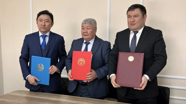 Министры энергетики трех государств подписали дорожную карту по реализации строительства Камбар-Атинской ГЭС-1 - Sputnik Кыргызстан