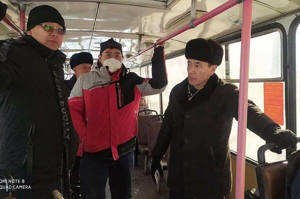 Бишкек шаардык мэриясынан алынган троллейбустарды сатып алууга жергиликтүү бюджеттен 500 миң сом жумшалган - Sputnik Кыргызстан