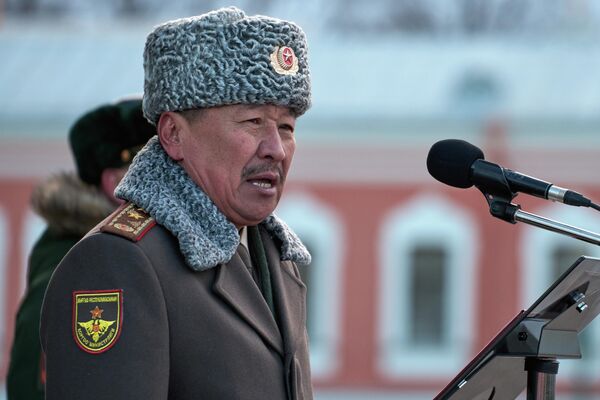 Министр обороны Кыргызстана генерал-майор Бактыбек Бекболотов  - Sputnik Кыргызстан