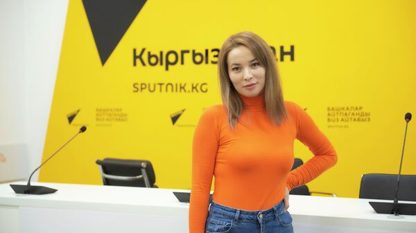 Вертебролог, мануалдык терапевт жана остеопат Айзат Алимбекова - Sputnik Кыргызстан