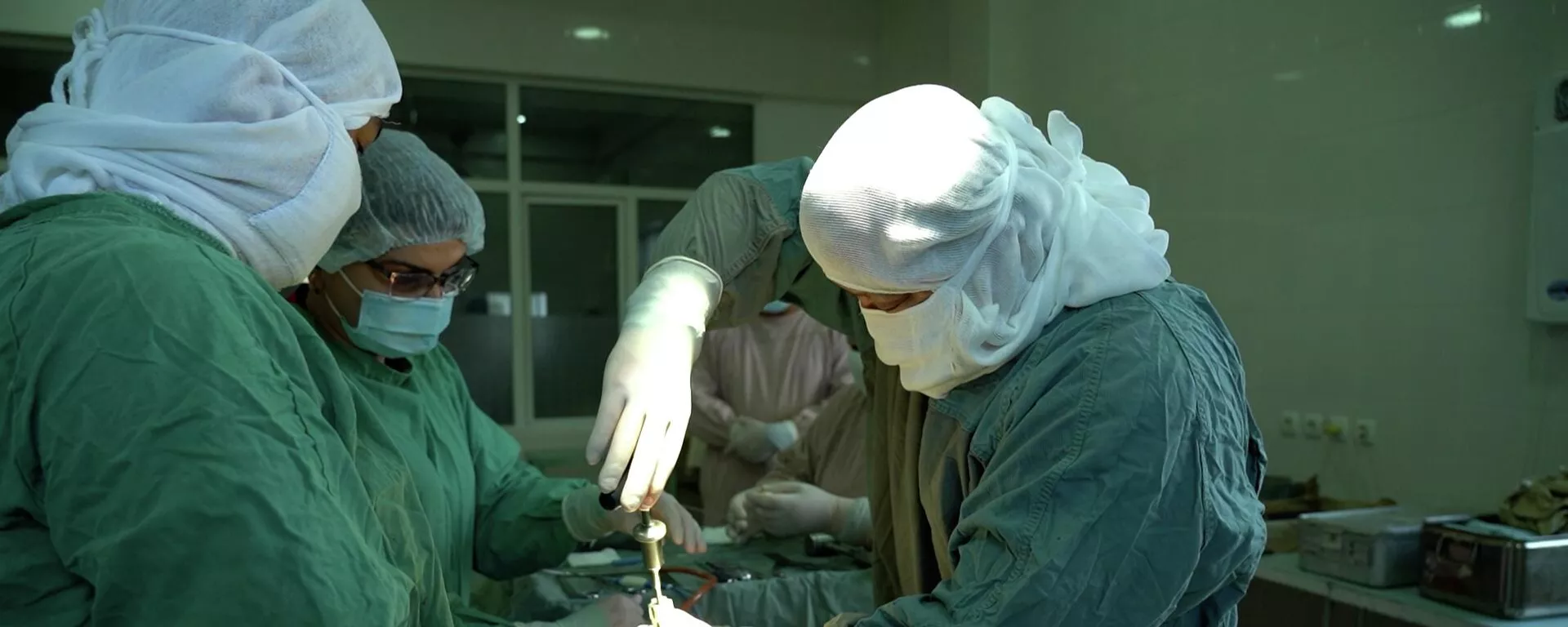 Бейтап үзүлүп баратканда кан берген күндөрүм болот. Сабыр Жумабековдун видеомаеги - Sputnik Кыргызстан, 1920, 22.01.2023