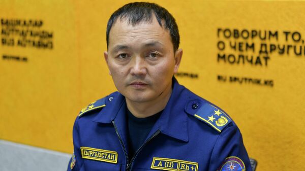 ӨКМдин өрт өчүрүү жана өрттү алдын алуу башкармалыгынын бөлүм башчысы, подполковник Ренат Токталиев - Sputnik Кыргызстан