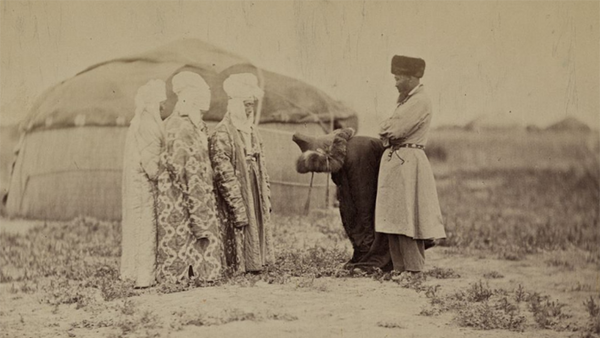 Кыргыздардын XIX кылымдагы жашоо-турмушу. Сейрек архивдик сүрөттөр - Sputnik Кыргызстан