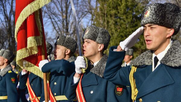 Память воинов-интернационалистов, погибших в Афганистане почтили в Бишкеке  - Sputnik Кыргызстан