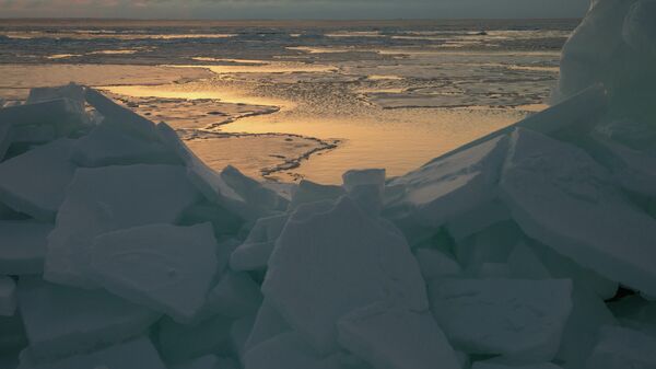 Рассвет на побережье Охотского моря. Архивное фото - Sputnik Кыргызстан