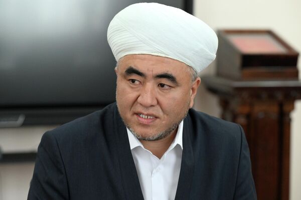 По словам муфтия, в этом году Саудовская Аравия выделила 6 110 квотных мест для мусульман из Кыргызстана, желающих совершить хадж в Мекку - Sputnik Кыргызстан