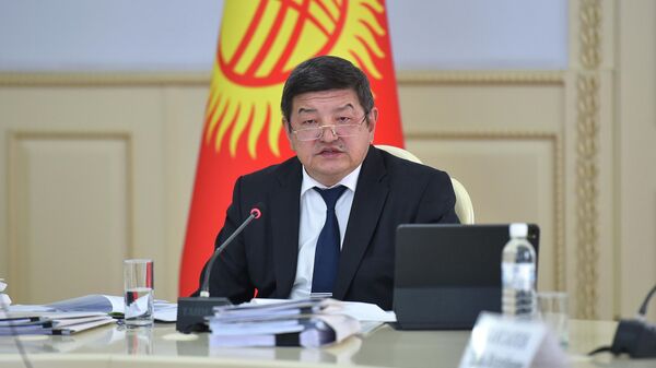 Председатель кабинета министров КР Акылбек Жапаров в ходе очередного заседания кабмина - Sputnik Кыргызстан