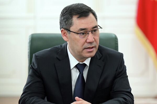 Президент провел рабочее совещание по исполнению Закона &quot;О регулировании земельно-правовых отношений&quot; - Sputnik Кыргызстан