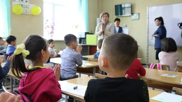 Открытие передвижного детского сада в жилмассиве Арча-Бешик в Бишкеке - Sputnik Кыргызстан