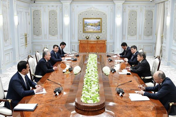 Президент Узбекистана сегодня принял председателя кабинета министров, руководителя администрации президента Кыргызстана Акылбека Жапарова - Sputnik Кыргызстан
