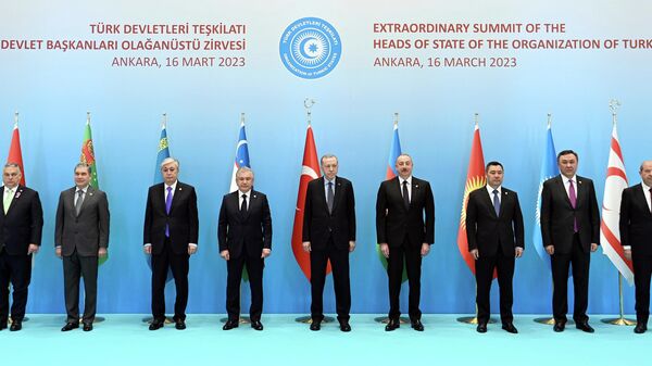 Түрк мамлекеттери уюмунун саммитиндеги өлкө башчылар - Sputnik Кыргызстан