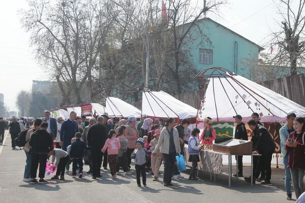 Празднование Нооруза в Оше - Sputnik Кыргызстан