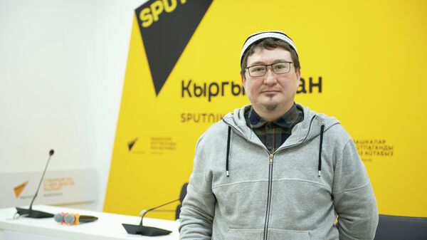 Директор аналитического центра Религия, право и политика Кадыр Маликов - Sputnik Кыргызстан