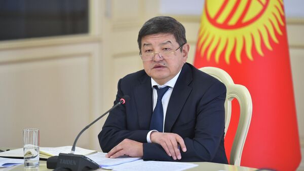 Председатель кабинета министров Акылбек Жапаров провел селекторное совещание по вопросу подготовки регионов страны к весенне-полевым работам - Sputnik Кыргызстан
